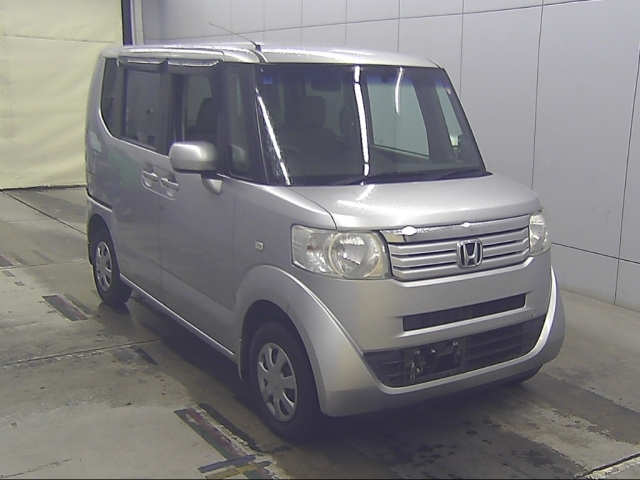 Honda N-Box JF1/JF2 спереди